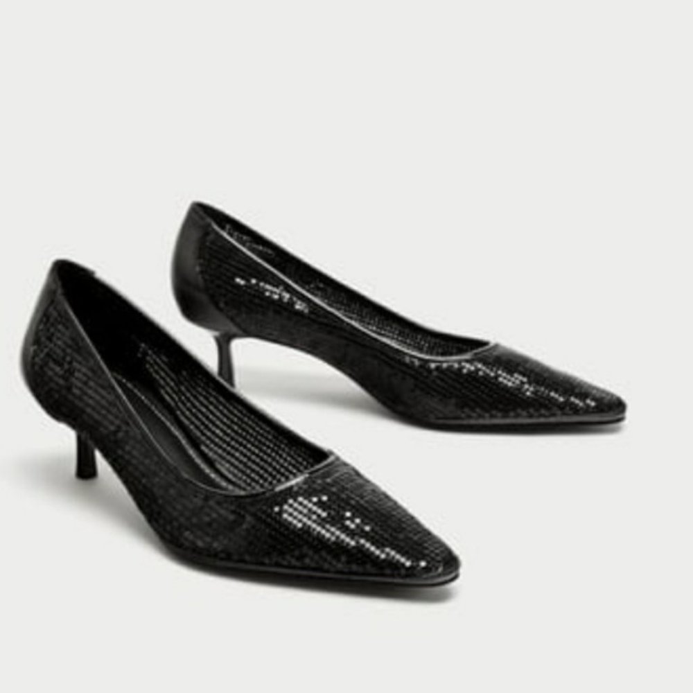 Zara Black Metal Mesh Pumps Size 9 (US Size)